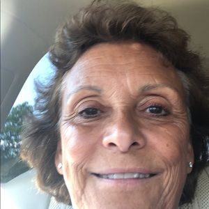 Meet your Posher, Denise